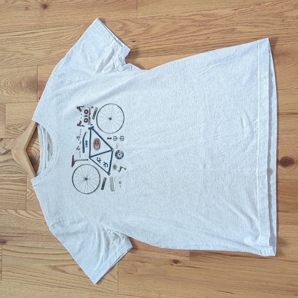Banana Republic. Deconstructed Bicycle T-shirt. Size Large.